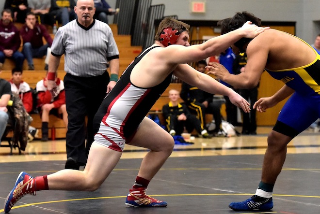 Wrestlers grapple their way to state tournament
